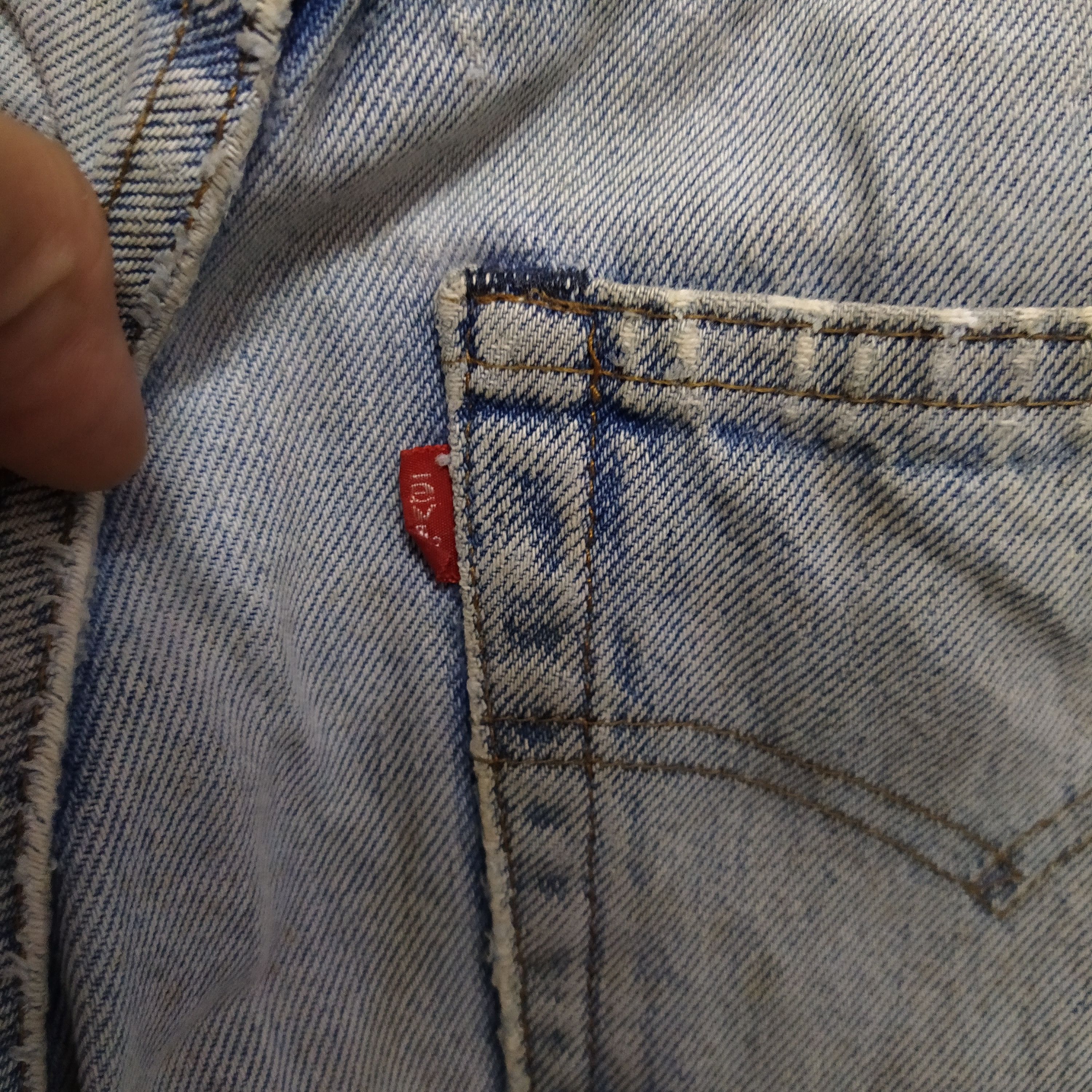Levi's × Vintage 80s LEVIS 501 SELVEDGE #558 DISTRESSED DENIM KURT (D459) Size US 28 / EU 44 - 8 Thumbnail