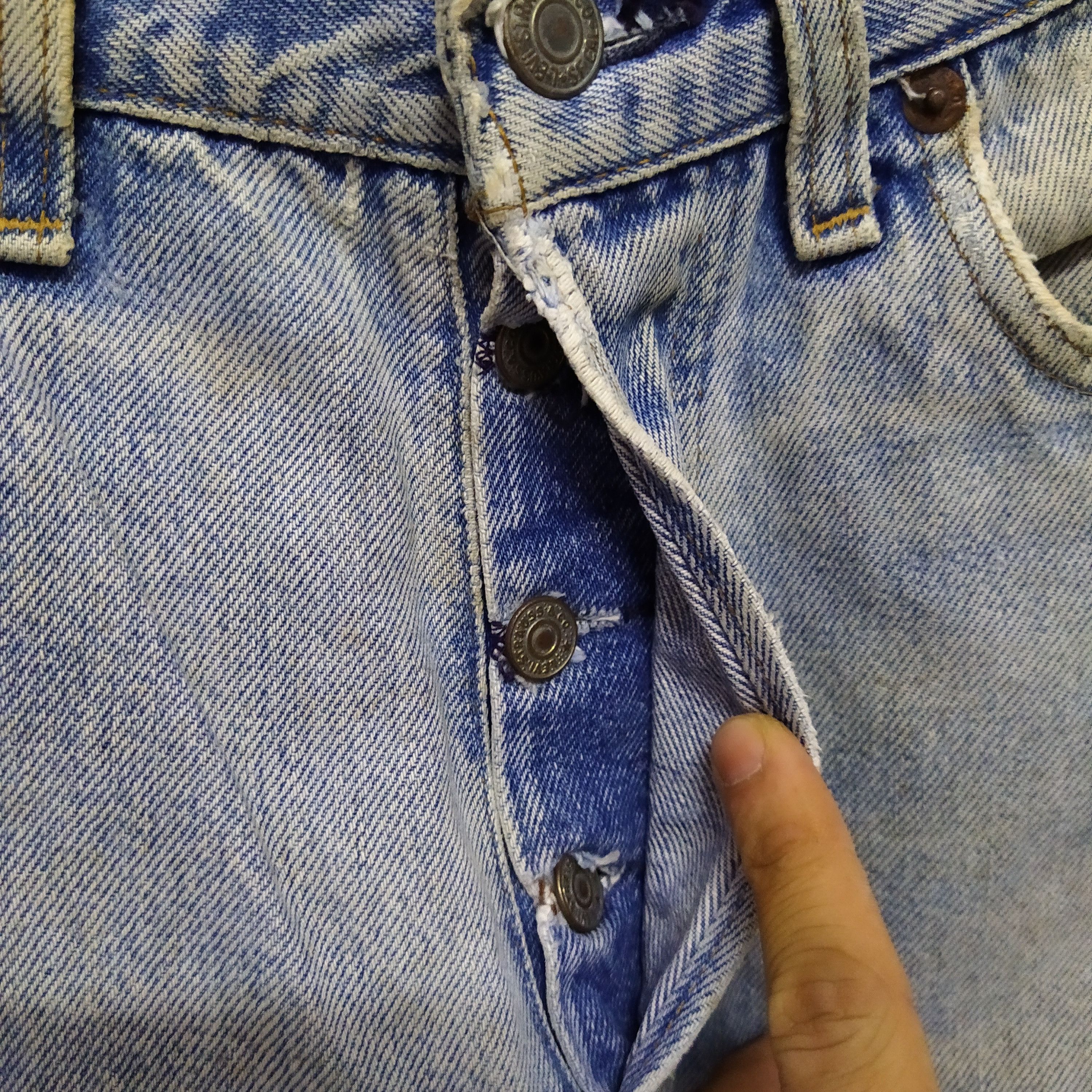 Levi's × Vintage 80s LEVIS 501 SELVEDGE #558 DISTRESSED DENIM KURT (D459) Size US 28 / EU 44 - 5 Thumbnail