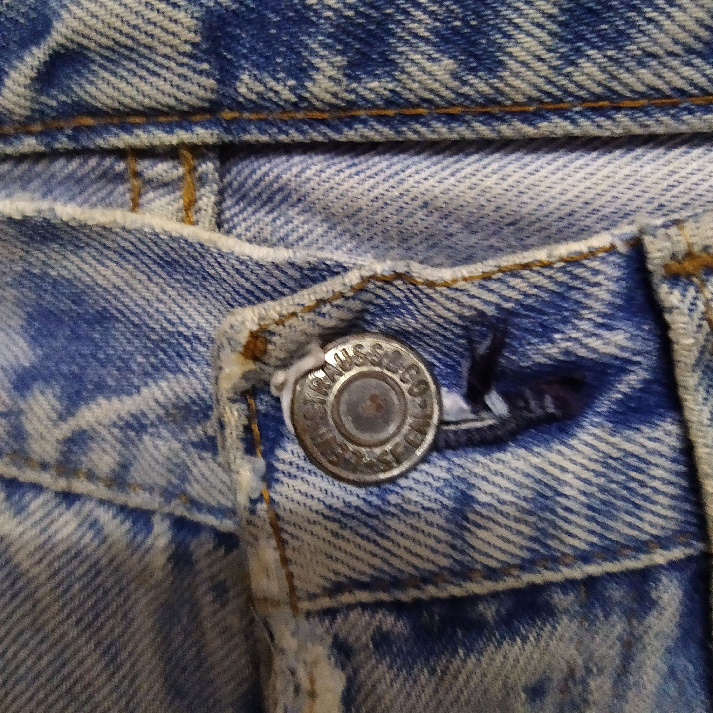 Levi's × Vintage 80s LEVIS 501 SELVEDGE #558 DISTRESSED DENIM KURT (D459) Size US 28 / EU 44 - 6 Thumbnail