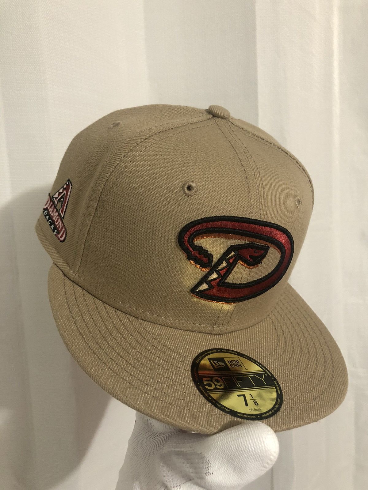 New Era 7 1/8 - Arizona Diamondbacks Camel Burgundy Brim Size ONE SIZE - 1 Thumbnail