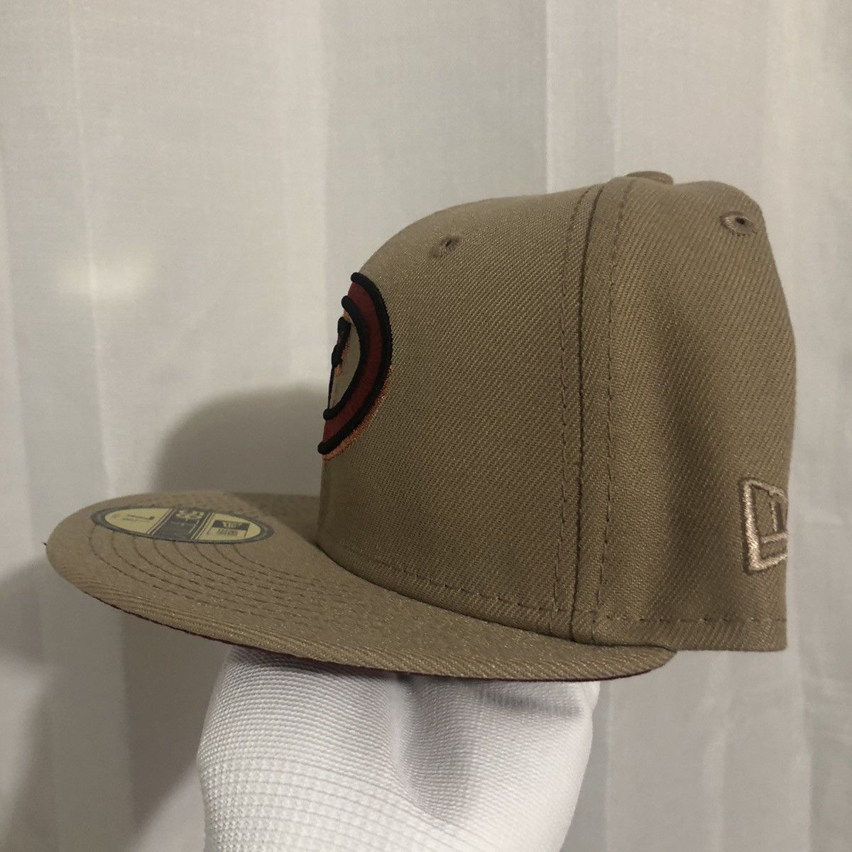 New Era 7 1/8 - Arizona Diamondbacks Camel Burgundy Brim Size ONE SIZE - 4 Thumbnail