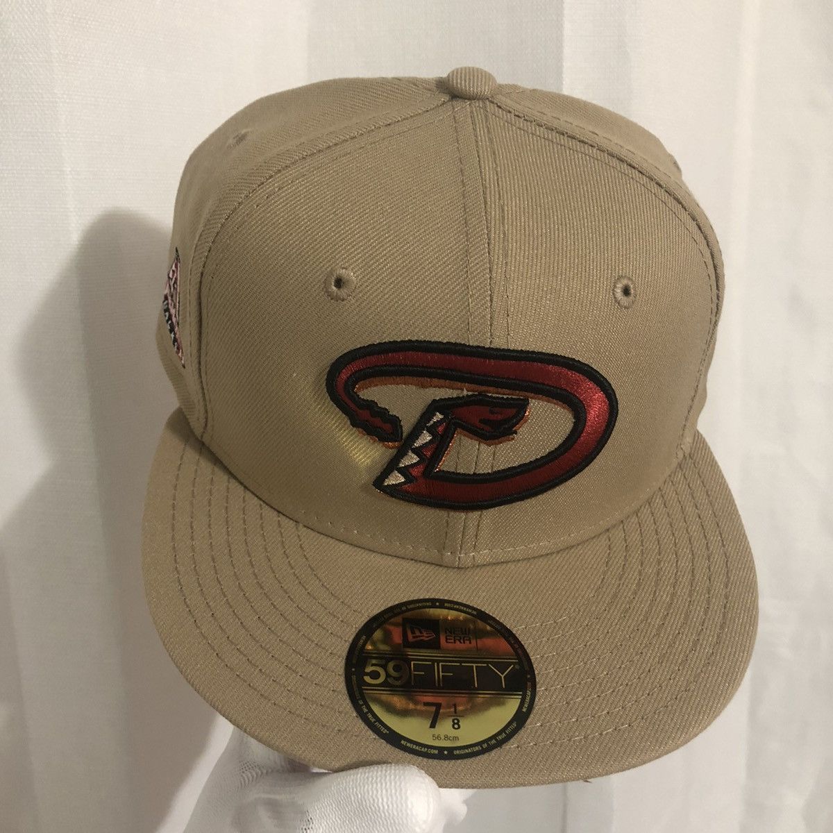New Era 7 1/8 - Arizona Diamondbacks Camel Burgundy Brim Size ONE SIZE - 3 Thumbnail