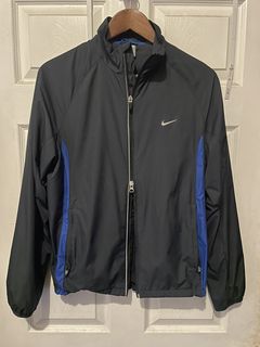 Nike jacket with hot sale two zippers