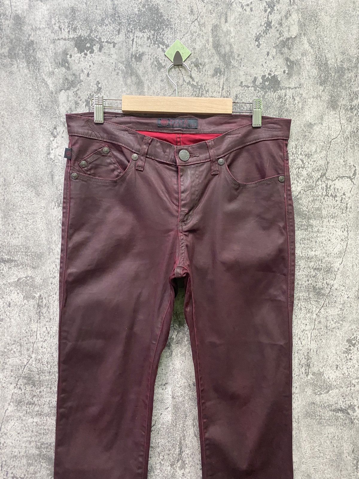 Designer ROCK & REPUBLIC Maroon Waxed Pant Size US 32 / EU 48 - 3 Thumbnail
