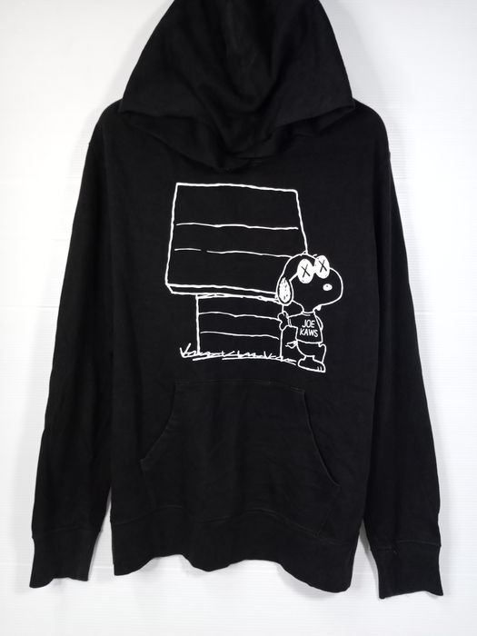 Kaws best sale snoopy hoodie