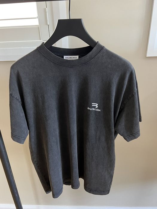 Balenciaga BALENCIAGA SPORTY B UNISEX FIT TSHIRT (M) | Grailed