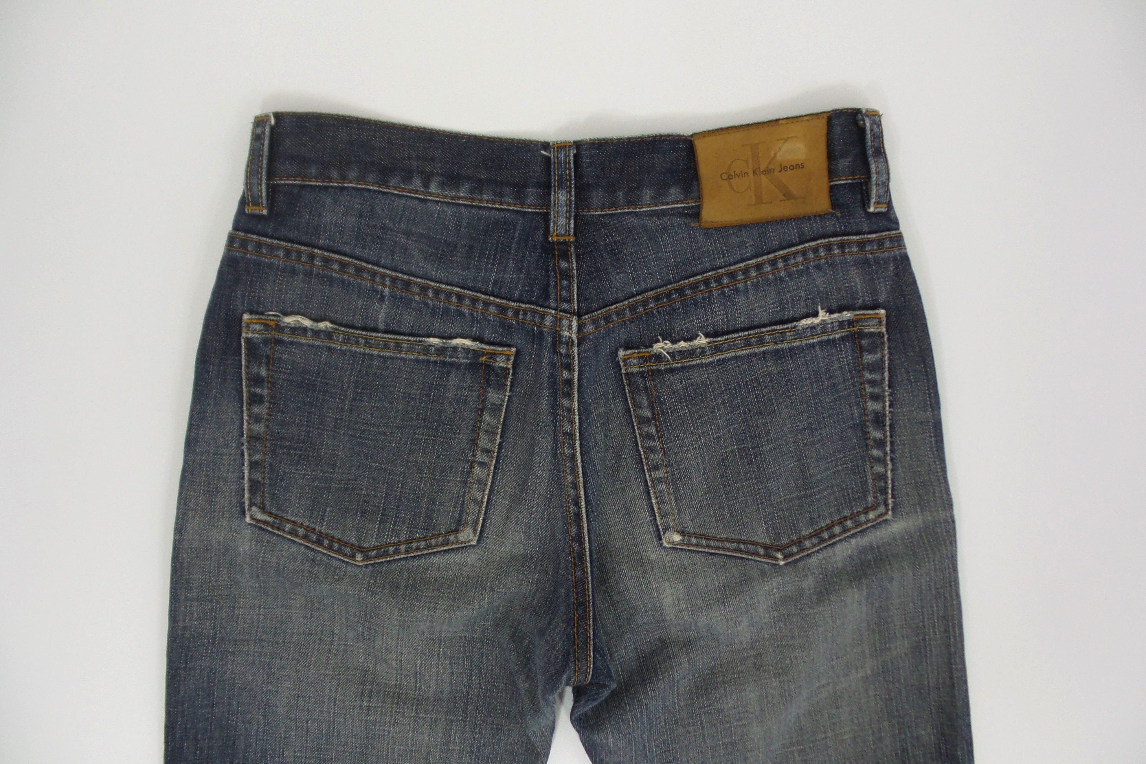 Calvin Klein × Designer Calvin Klein Stonewashed Jeans W29xL39 Size US 29 - 7 Thumbnail