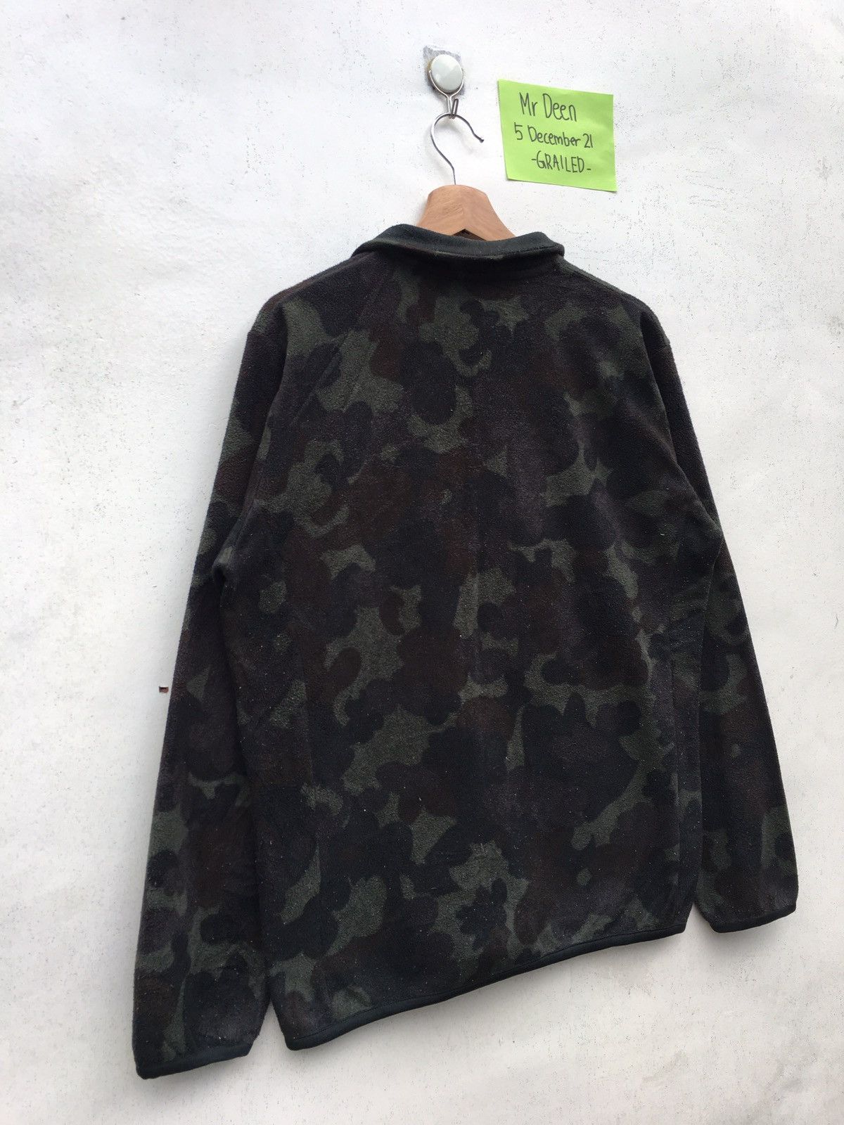 Japanese Brand Rare Uniqlo Army Green Fleece Sweater Size US L / EU 52-54 / 3 - 11 Thumbnail