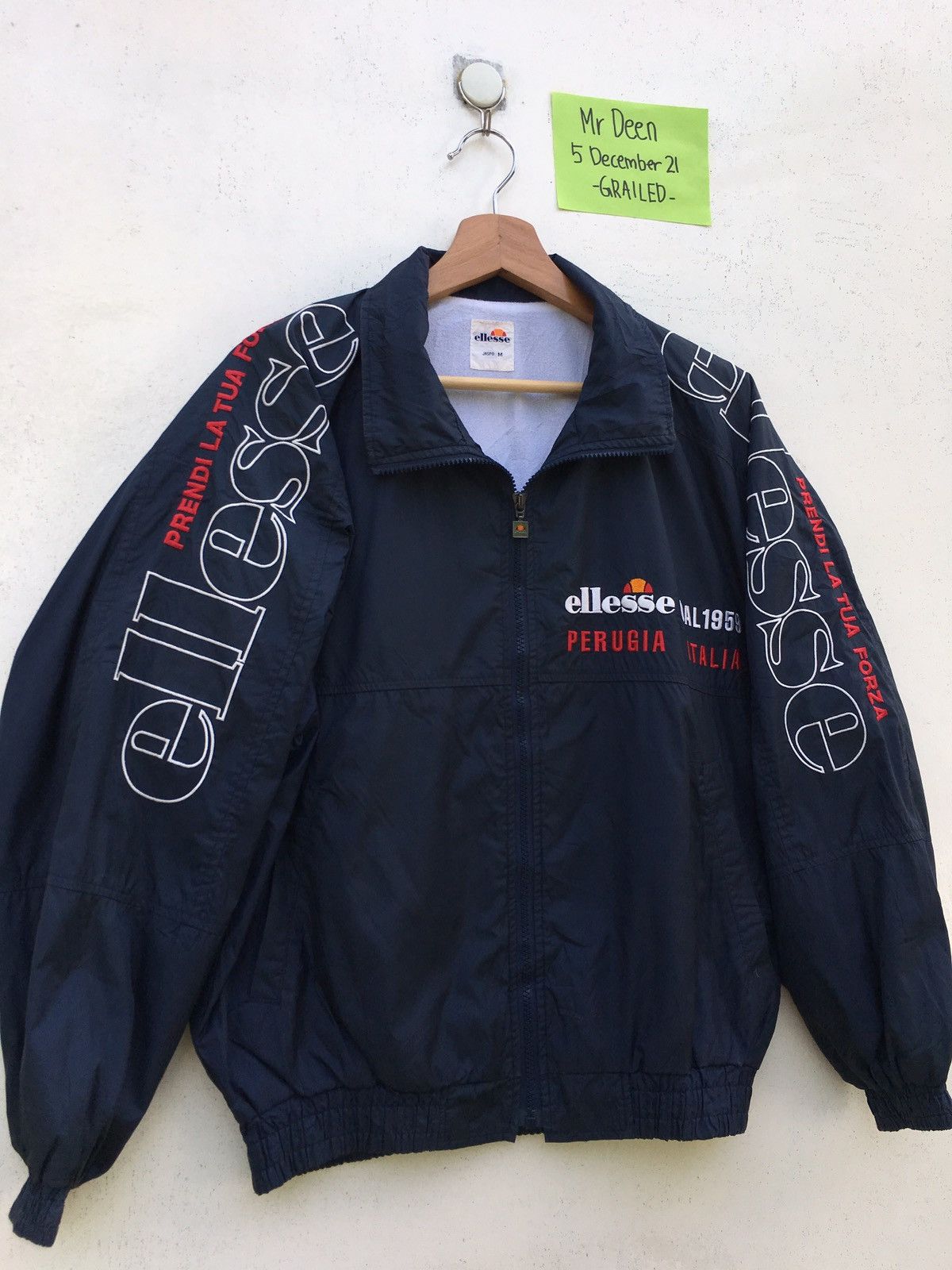 Ellesse Vintage Ellesse Perugia Italia Spellout Windbreaker Size US M / EU 48-50 / 2 - 13 Thumbnail