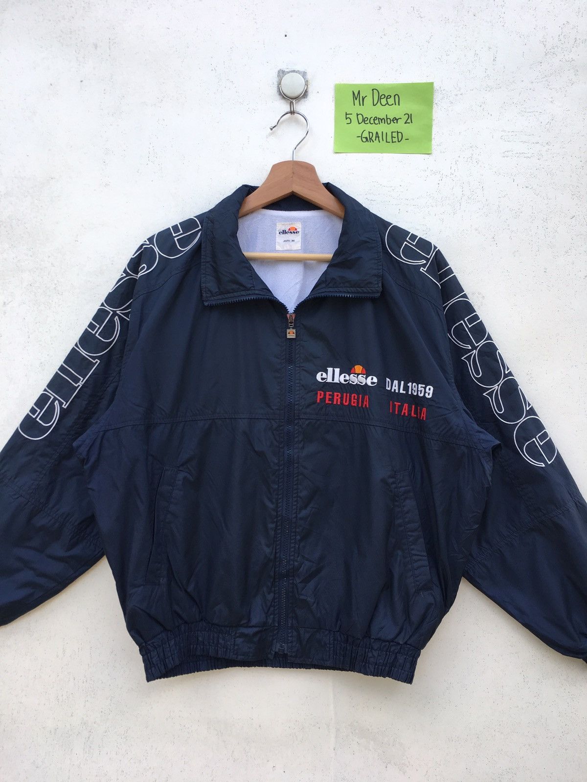 Ellesse Vintage Ellesse Perugia Italia Spellout Windbreaker Size US M / EU 48-50 / 2 - 2 Thumbnail