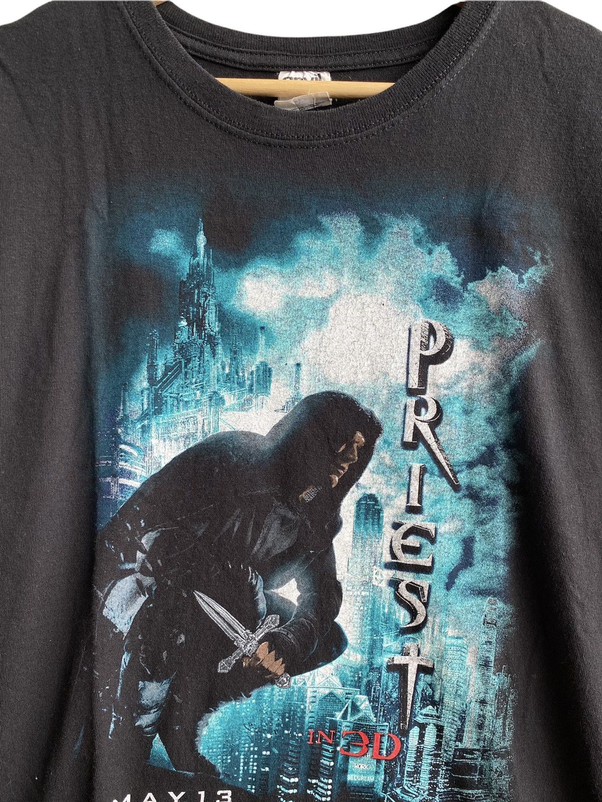 Vintage 🔥🔥 Vintage PRIEST Horror movie tee Size US L / EU 52-54 / 3 - 3 Thumbnail