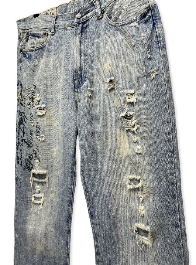 Abercrombie & Fitch Vintage ABERCROMBIE Thrashed Distressed Light Wash Denim Size US 34 / EU 50 - 1 Thumbnail