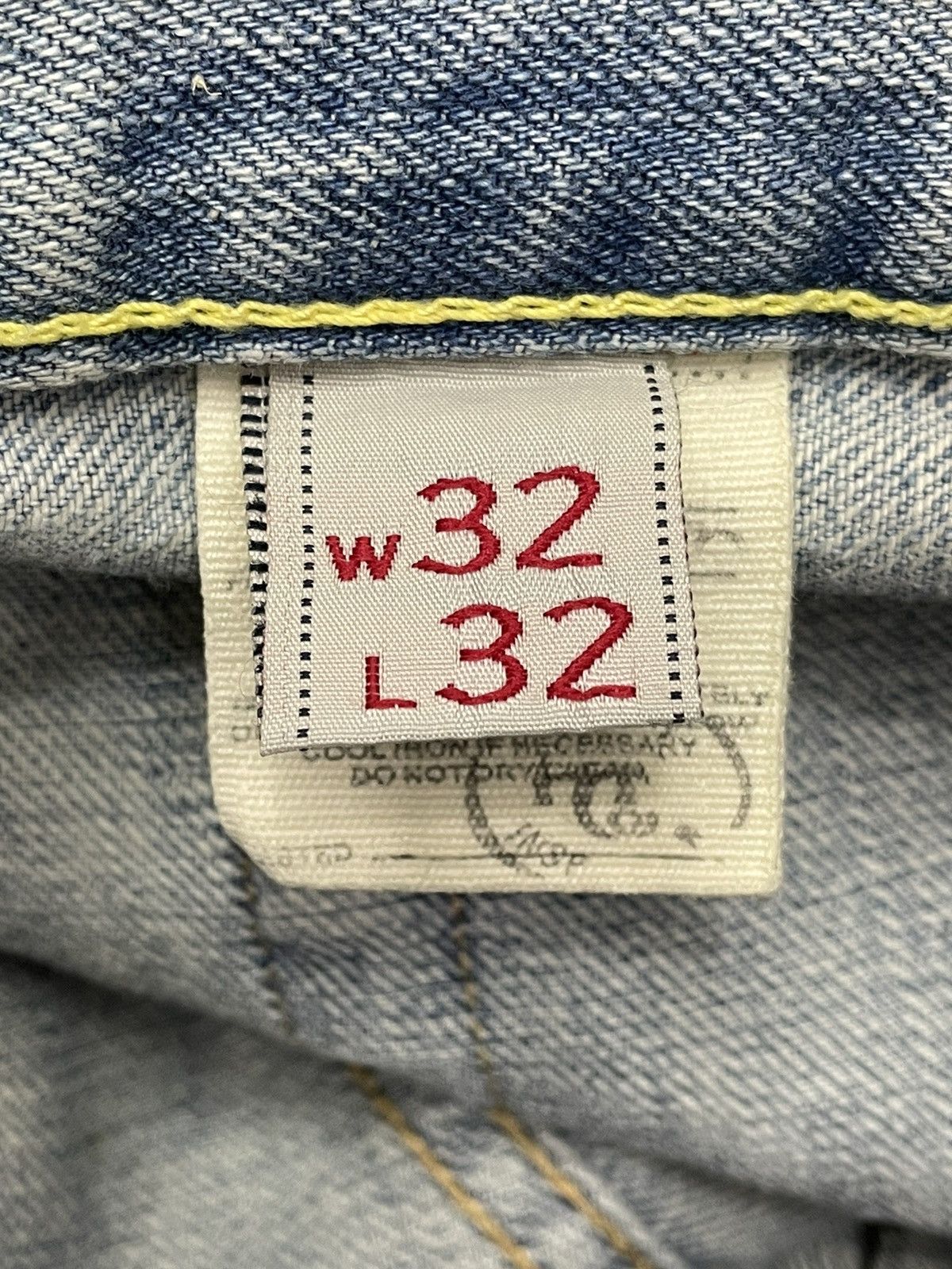 Abercrombie & Fitch Vintage ABERCROMBIE Thrashed Distressed Light Wash Denim Size US 34 / EU 50 - 10 Thumbnail