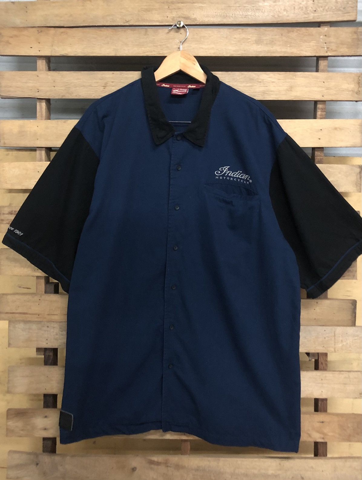 Indian Motorcycle Indian Motorcycle Women Sexy Back Logo Shirt Size US XXL / EU 58 / 5 - 1 Thumbnail