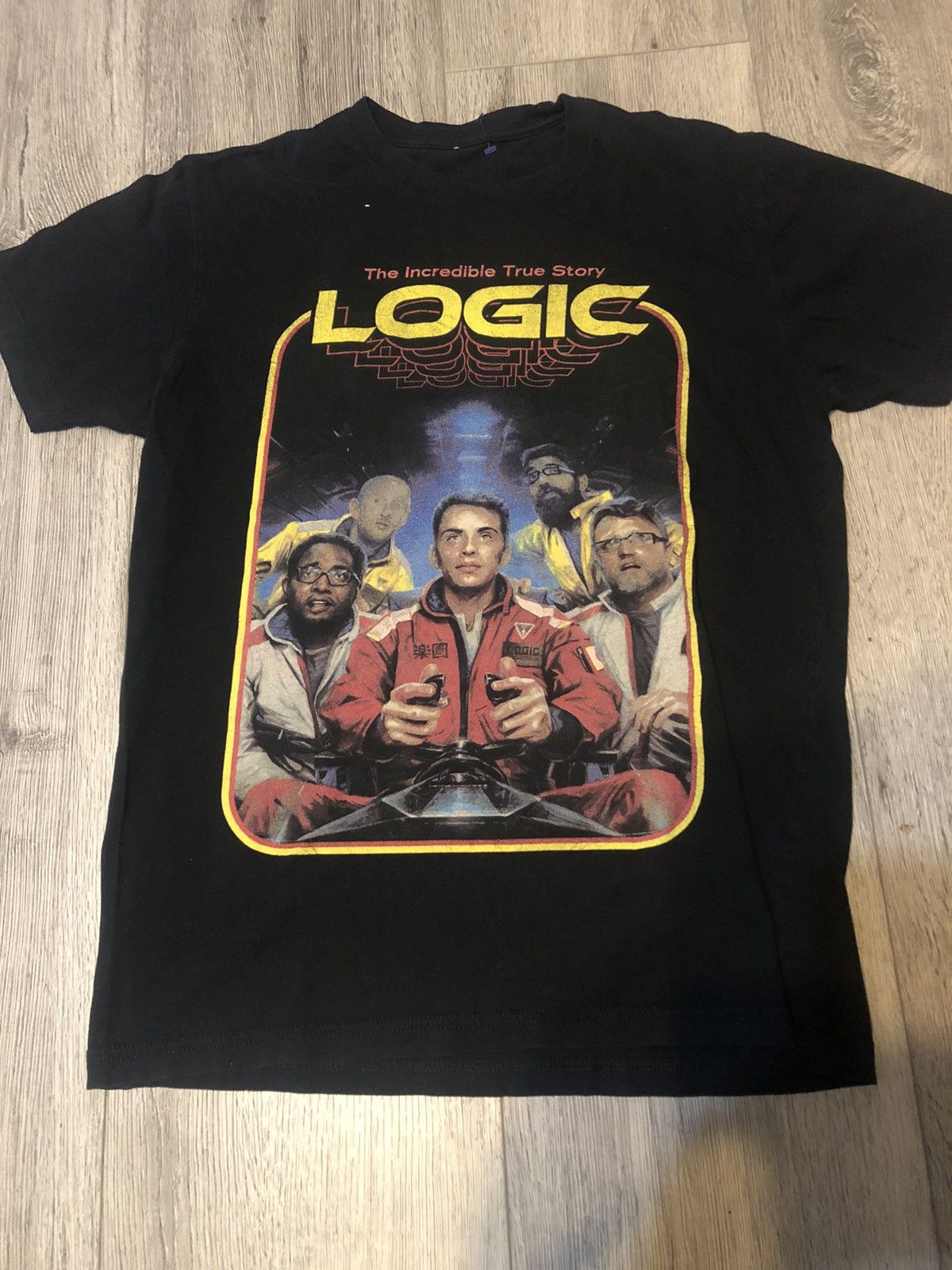 Band Tees Logic album cover tee | Grailed