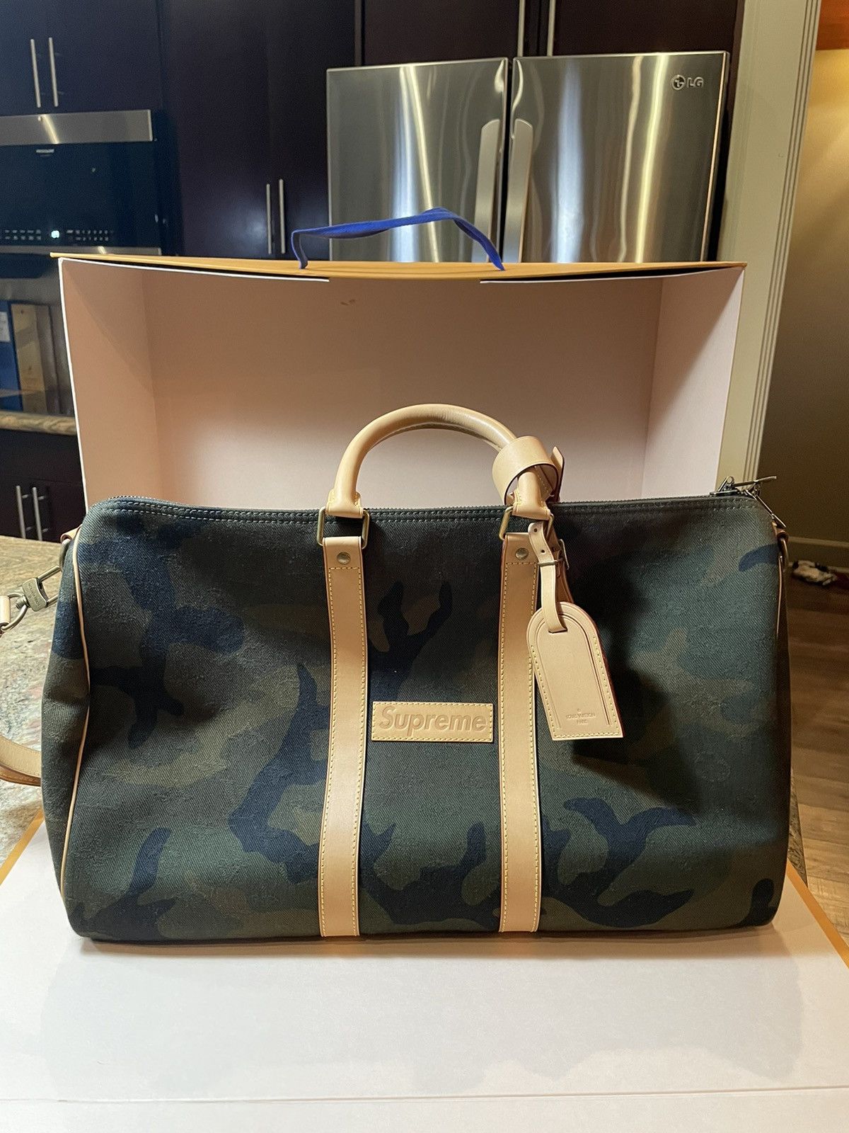 Louis Vuitton Keepall 45 Bandouliere Supreme Camouflage - LVLENKA