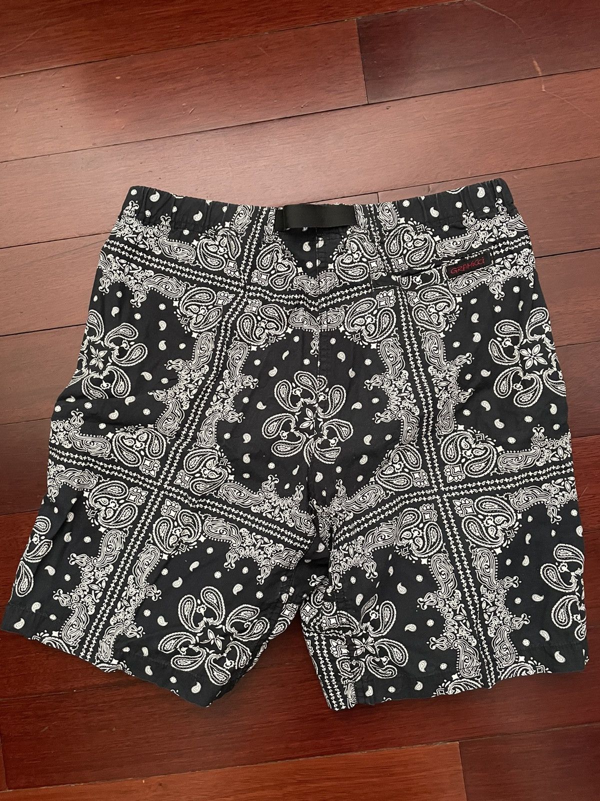 Gramicci Bandana Shorts Size US 31 - 2 Thumbnail