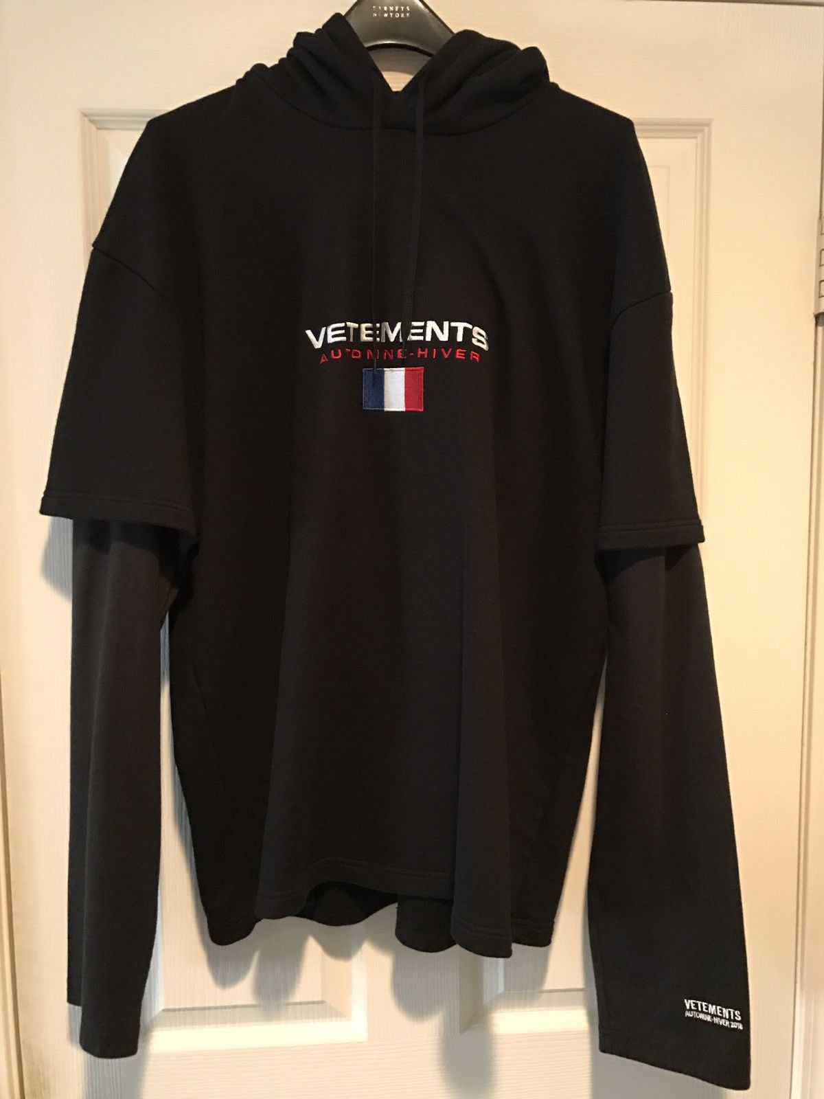 Vetements hoodie hot sale french flag