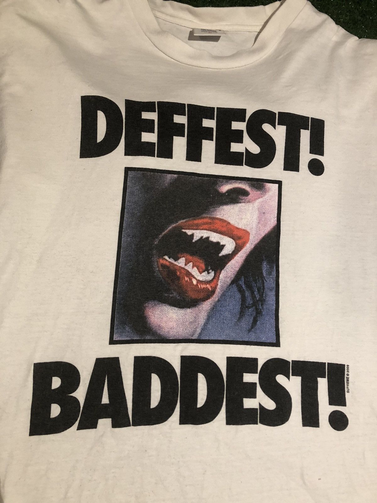 Supreme Supreme 2009 Deffest Baddest Tee Size US M / EU 48-50 / 2 - 1 Thumbnail