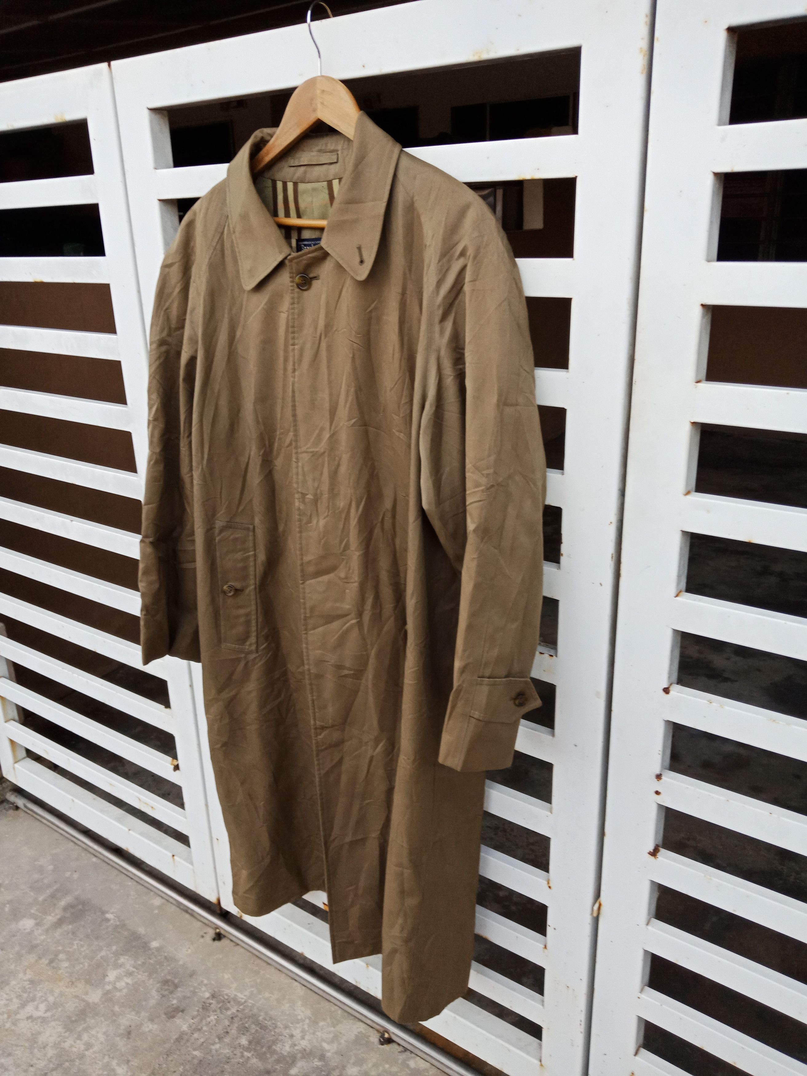 Burberry Burberrys Novacheck Lining Light Long Coat Size US L / EU 52-54 / 3 - 5 Thumbnail