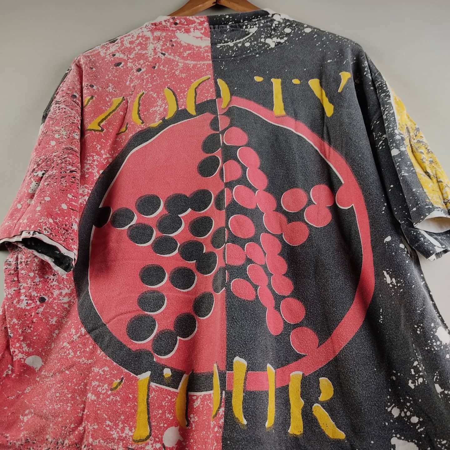 Band Tees × Vintage 1991 U2 Achtung Baby all over print Zoo TV tour Size US XXL / EU 58 / 5 - 6 Thumbnail