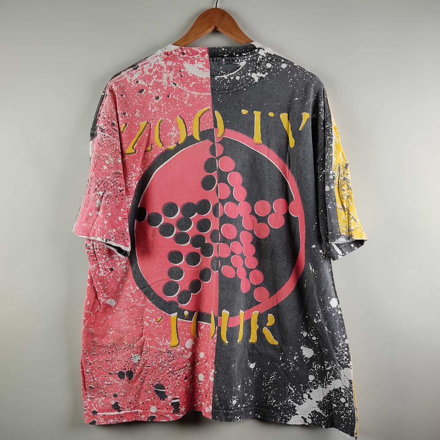 Band Tees × Vintage 1991 U2 Achtung Baby all over print Zoo TV tour Size US XXL / EU 58 / 5 - 2 Thumbnail