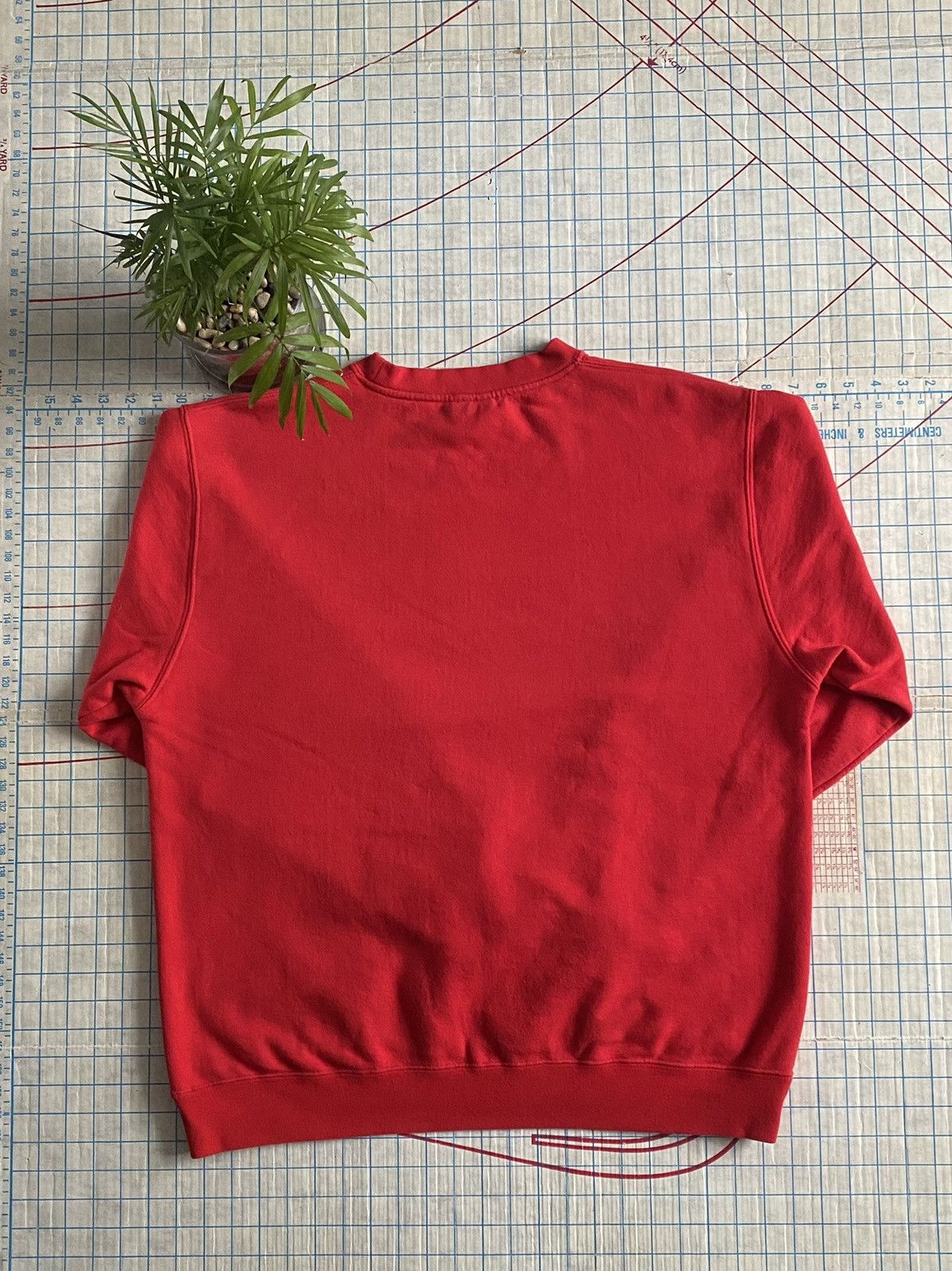 Undefeated Undefeated Christmas Crewneck Sweater Size Large Red Size US L / EU 52-54 / 3 - 5 Thumbnail