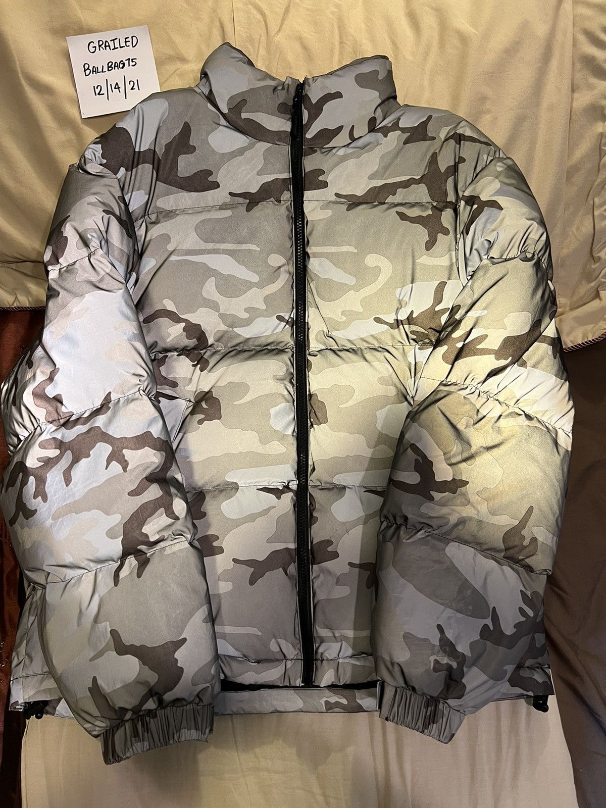 Supreme reflective cheap camo down jacket