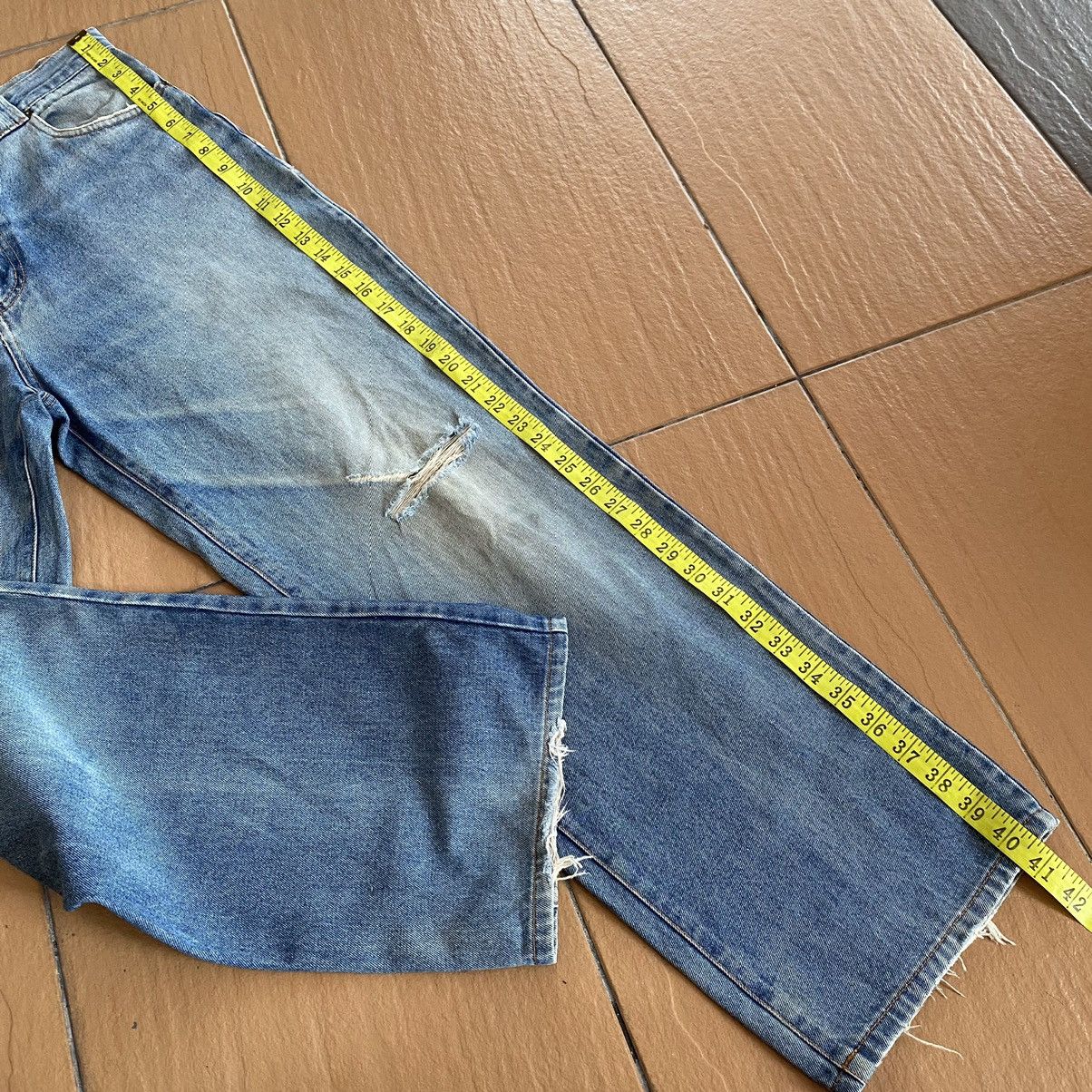 Kansai Yamamoto Vintage Kansai Man Dragon Embroidery Distressed Loose Jeans Size US 32 / EU 48 - 13 Thumbnail