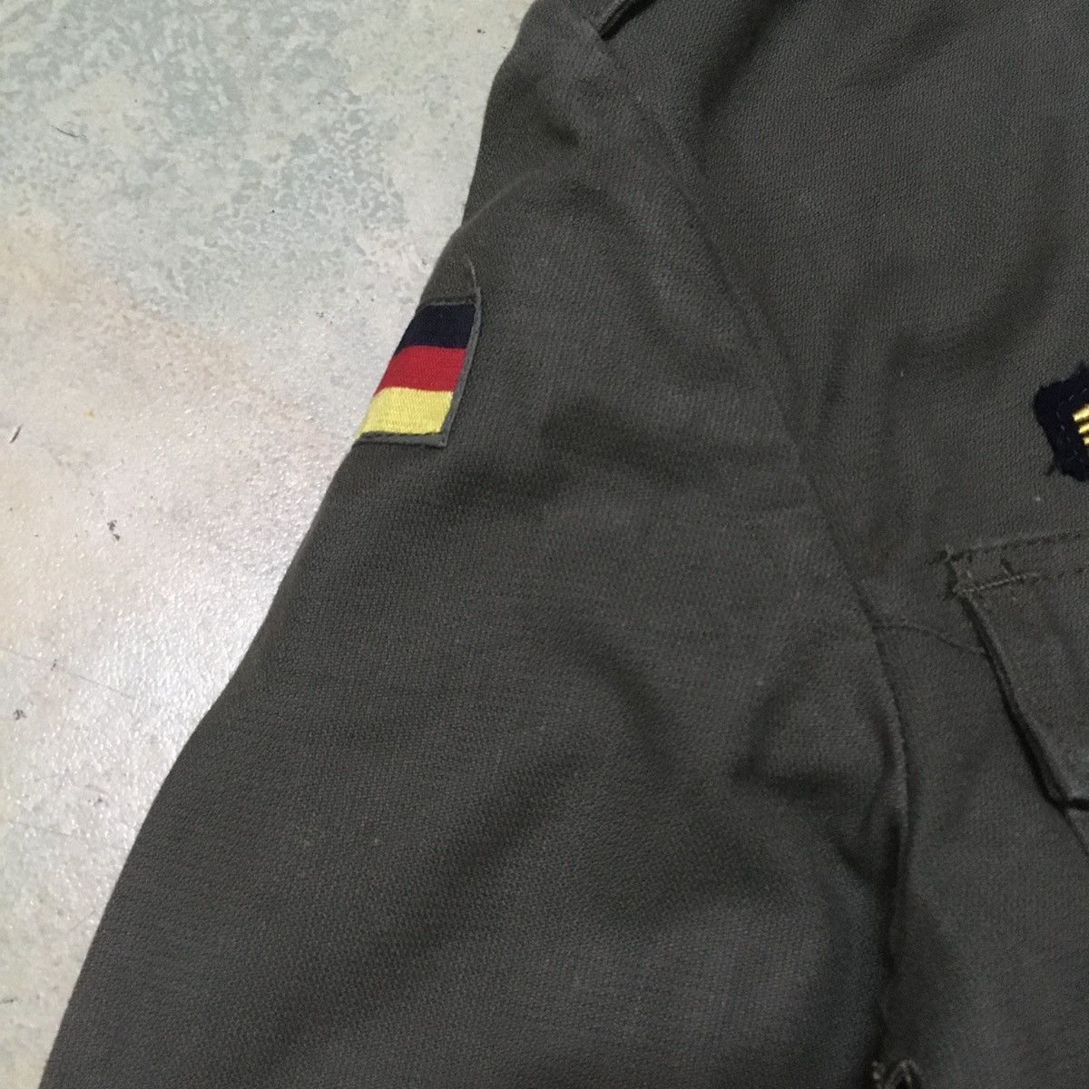 Vintage Vintage German Army Military Button Up Shirt Size US M / EU 48-50 / 2 - 4 Thumbnail