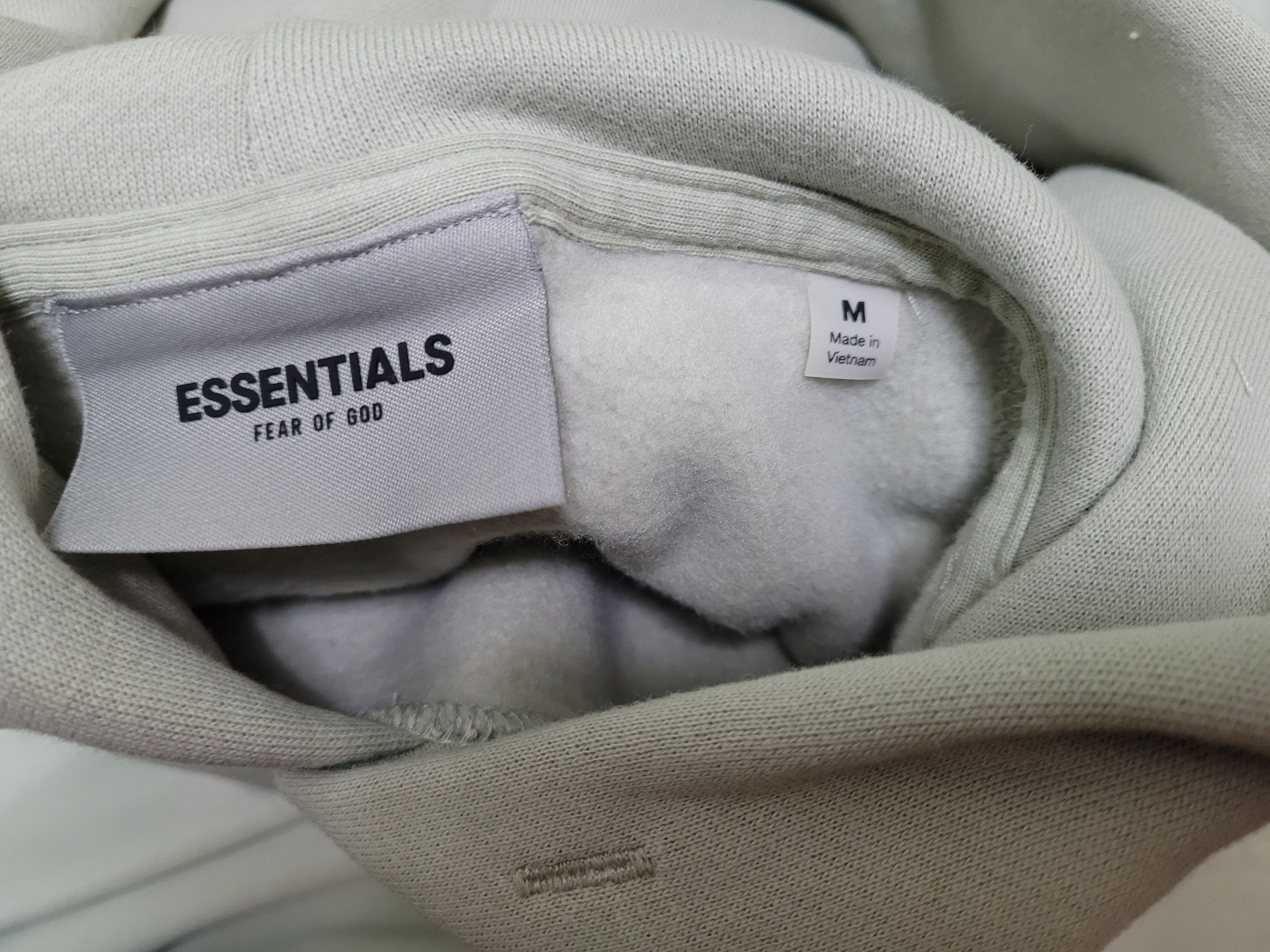 Fear of God Fear of God Essentials SSENSE Exclusive Hoodie Concrete Size US M / EU 48-50 / 2 - 9 Thumbnail