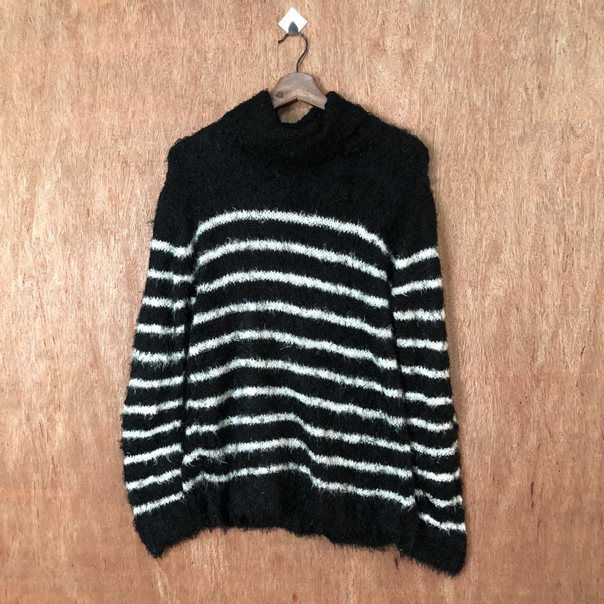 Homespun Knitwear Suggestion Shag Shaggy Mohair Fur Knitwear #6393 Size US M / EU 48-50 / 2 - 6 Thumbnail