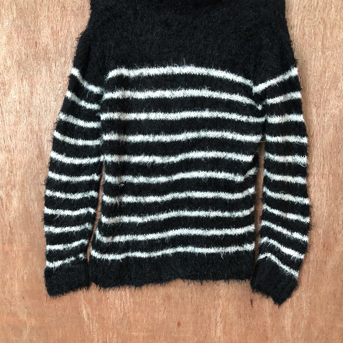 Homespun Knitwear Suggestion Shag Shaggy Mohair Fur Knitwear #6393 Size US M / EU 48-50 / 2 - 3 Thumbnail