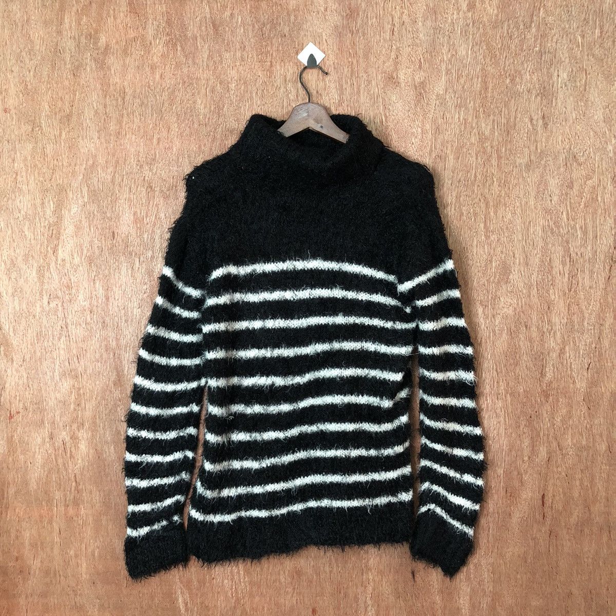 Homespun Knitwear Suggestion Shag Shaggy Mohair Fur Knitwear #6393 Size US M / EU 48-50 / 2 - 1 Thumbnail
