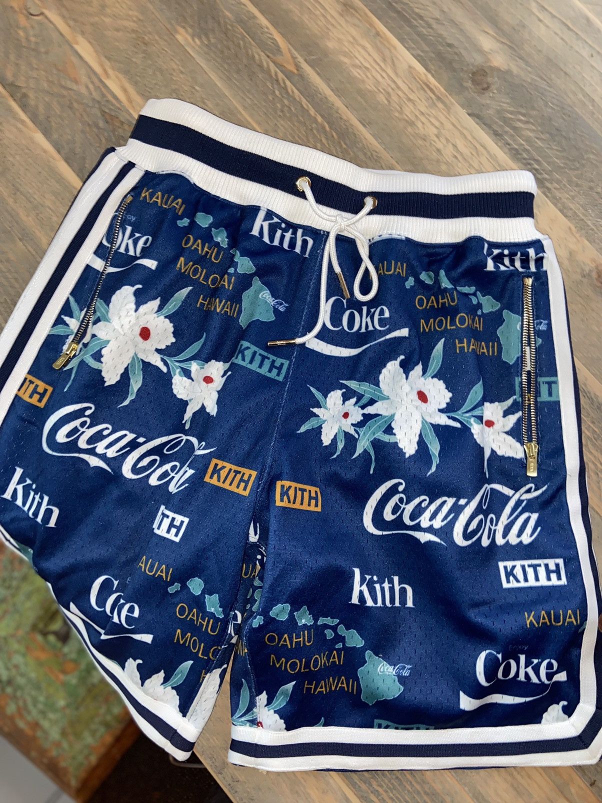 Kith x Coca-Cola Surf Board Print Hardaway Shorts Black