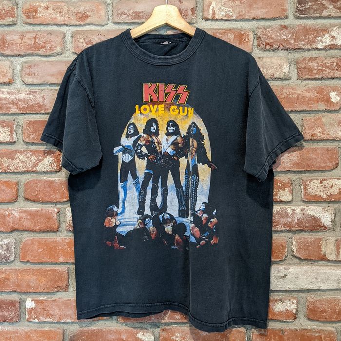 Vintage Vintage KISS Love Gun album t-shirt | Grailed