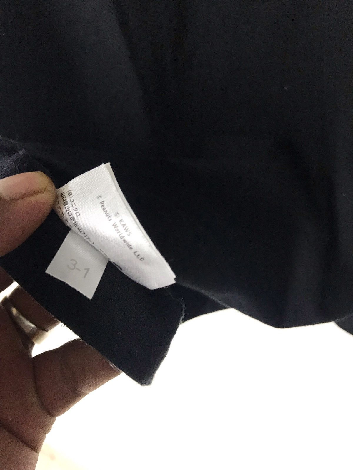 Kaws × Uniqlo Kaws X Uniqlo Tee Size US M / EU 48-50 / 2 - 6 Thumbnail