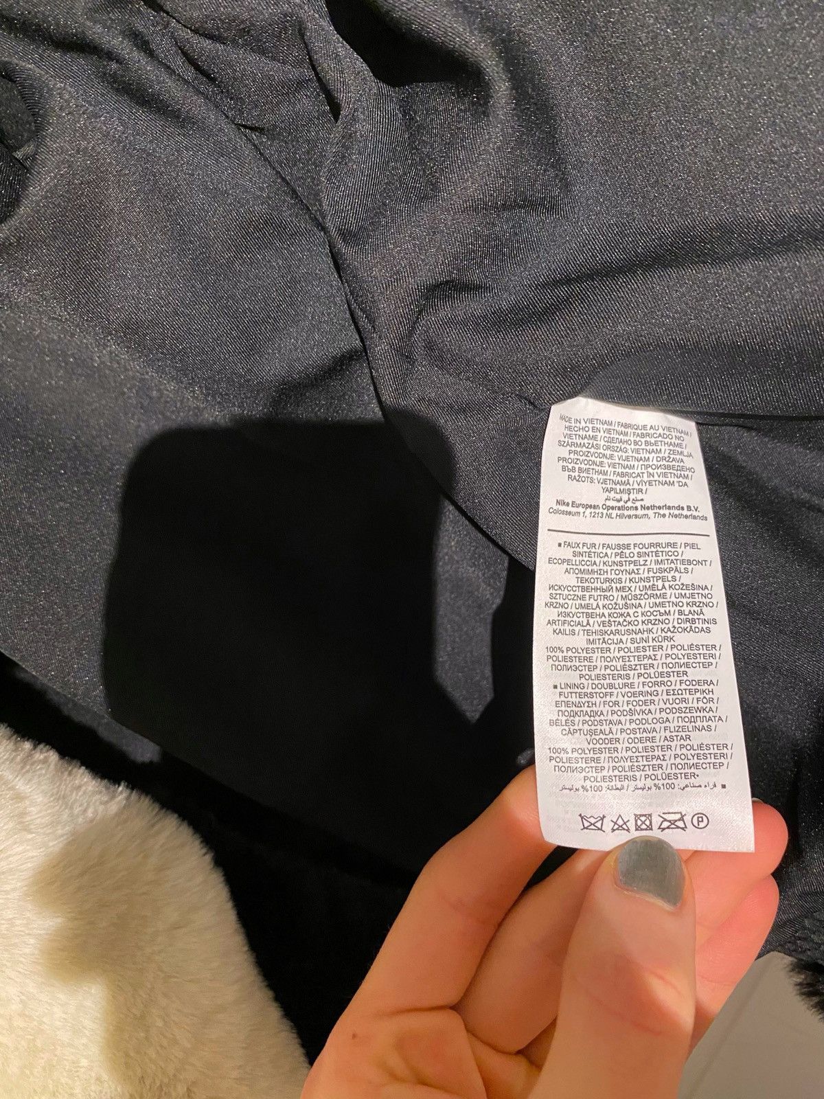 Nike NSW Plush Faux Fur Swoosh Jacket Black & Fossil/White Size US M / EU 48-50 / 2 - 7 Thumbnail