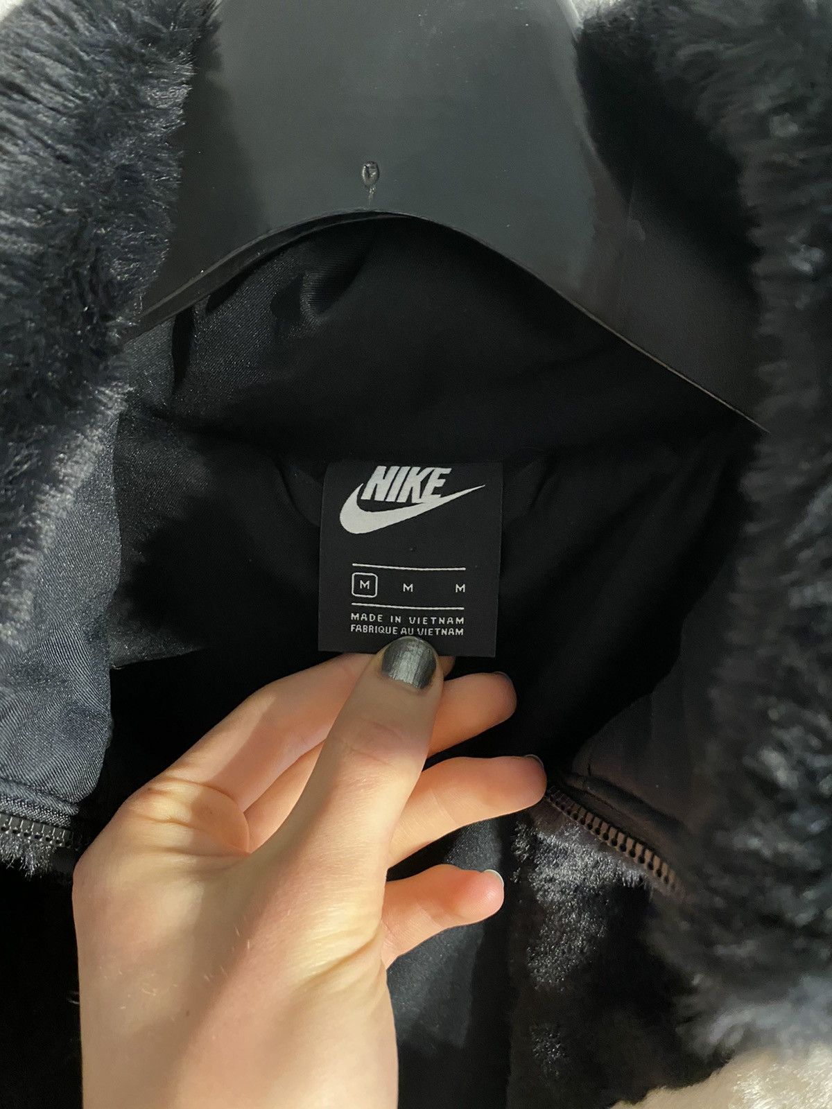 Nike NSW Plush Faux Fur Swoosh Jacket Black & Fossil/White Size US M / EU 48-50 / 2 - 5 Thumbnail