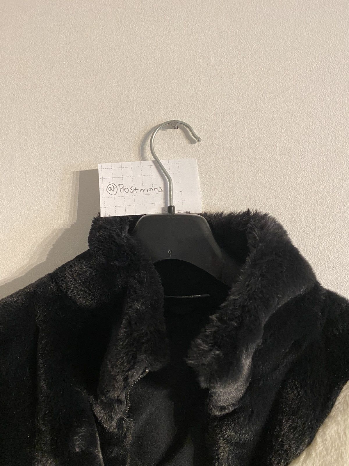 Nike NSW Plush Faux Fur Swoosh Jacket Black & Fossil/White Size US M / EU 48-50 / 2 - 2 Thumbnail