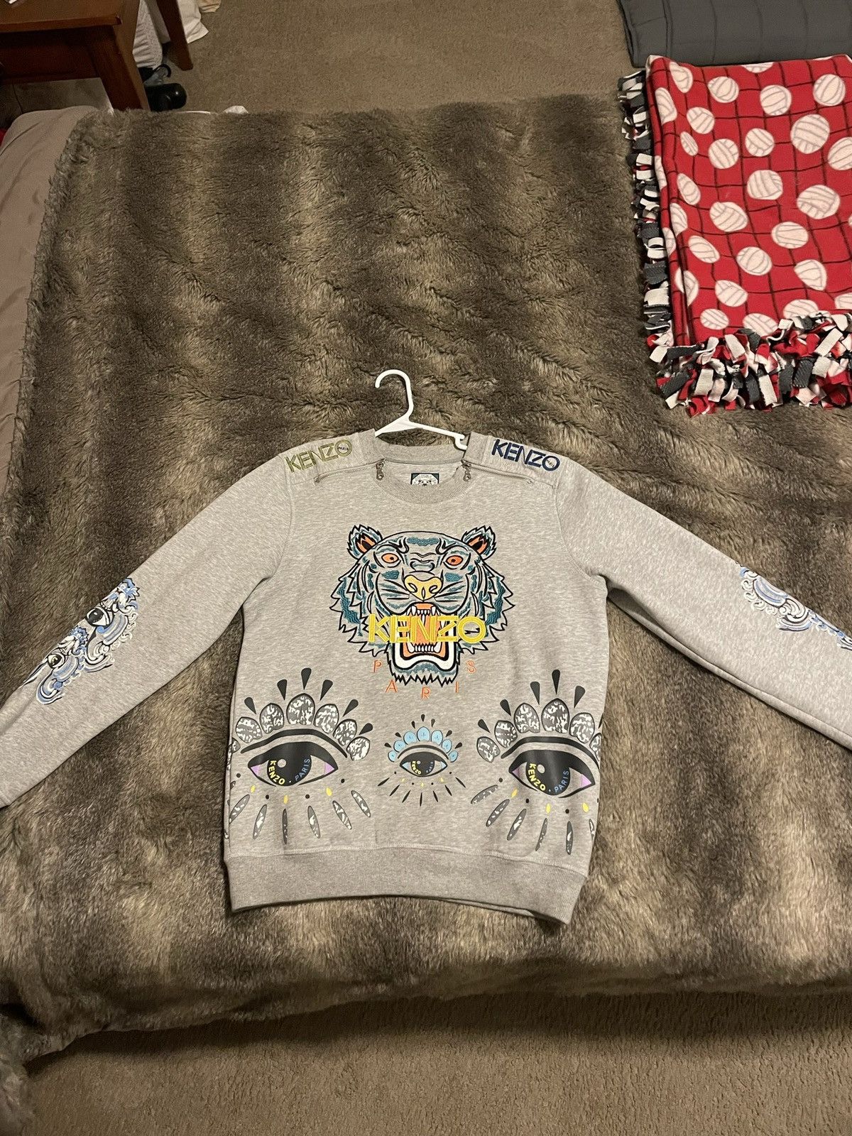トップス KENZO Grey Eye Sweatshirt Kenzo Eye Sweatshirt Dark Grey - MEN from Onu UK