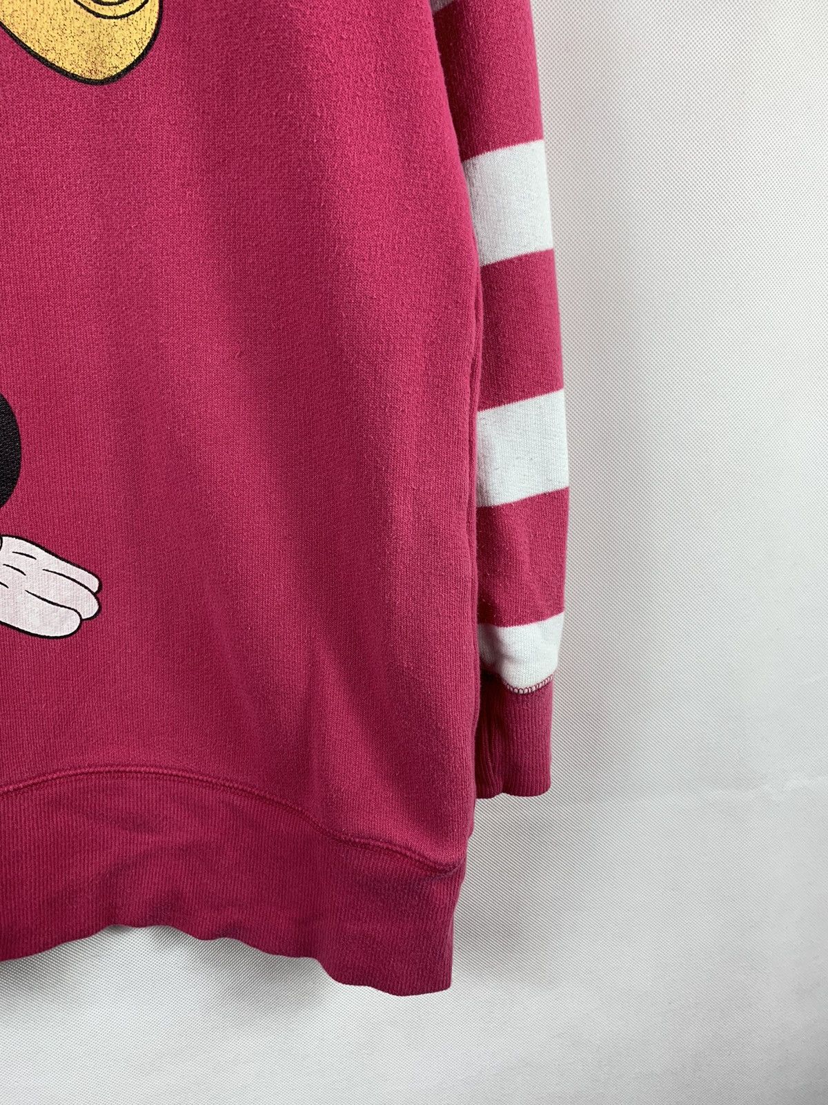 Japanese Brand Mickey Mouse Uniqlo Breakdance Sweater Size US L / EU 52-54 / 3 - 3 Thumbnail