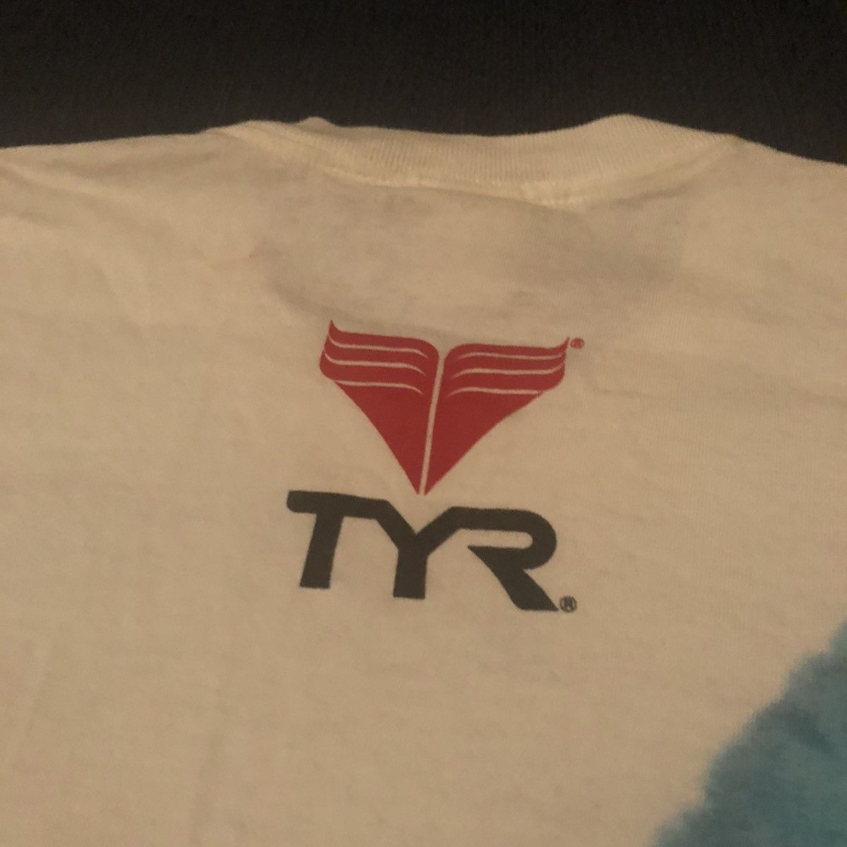 Vintage Vintage 1990s TYR Sport Victory! Fist All Over Print AOP Tee Size US L / EU 52-54 / 3 - 10 Thumbnail