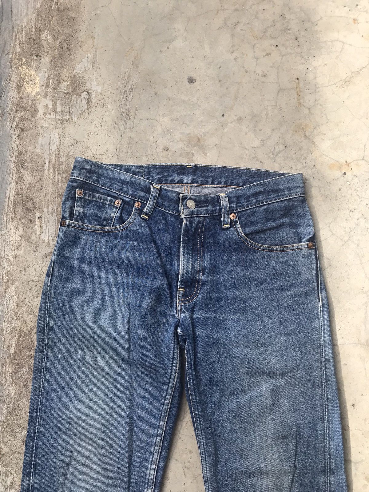 Levi's Blue Wash Levi’s 502 Distressed And Aging Denim W29 Size US 29 - 4 Thumbnail