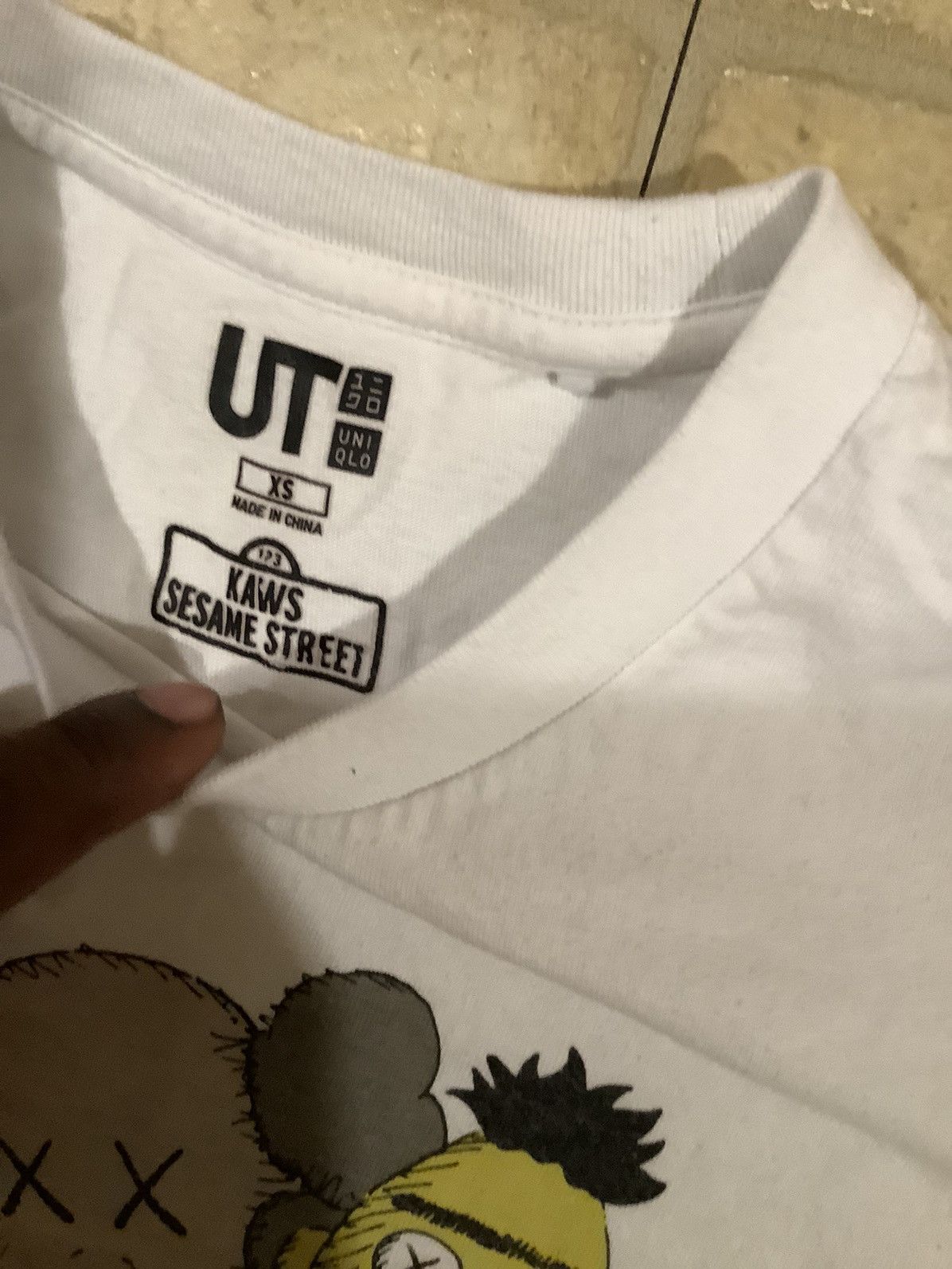 Kaws Kaws Sesame Street shirt Size US XS / EU 42 / 0 - 4 Thumbnail