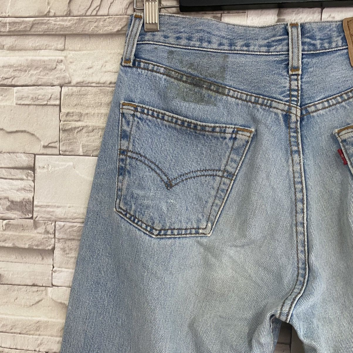 Levi's Vintage Levis 501 Distressed Jeans Light Wash 30x33 Size US 30 / EU 46 - 14 Thumbnail