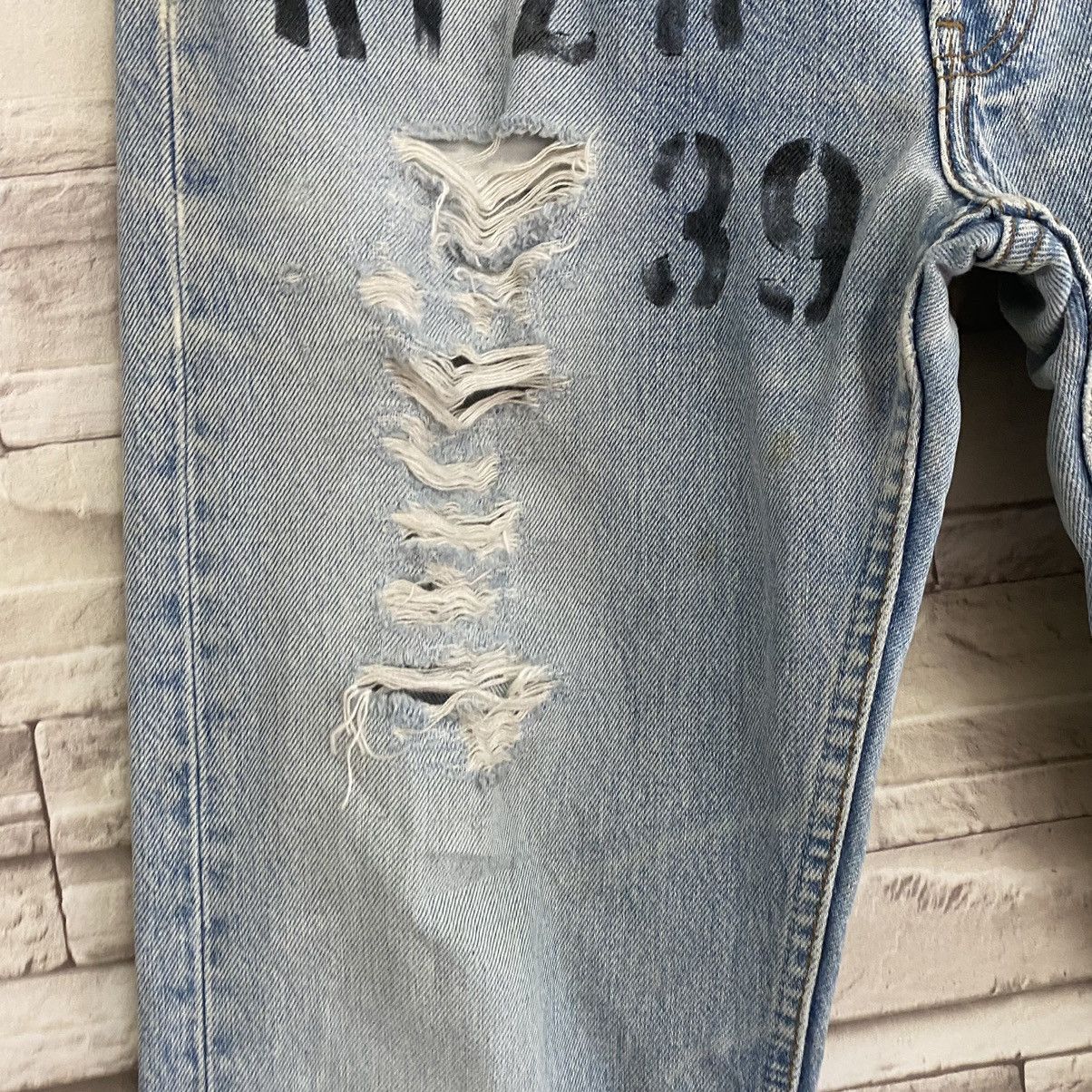 Levi's Vintage Levis 501 Distressed Jeans Light Wash 30x33 Size US 30 / EU 46 - 7 Thumbnail