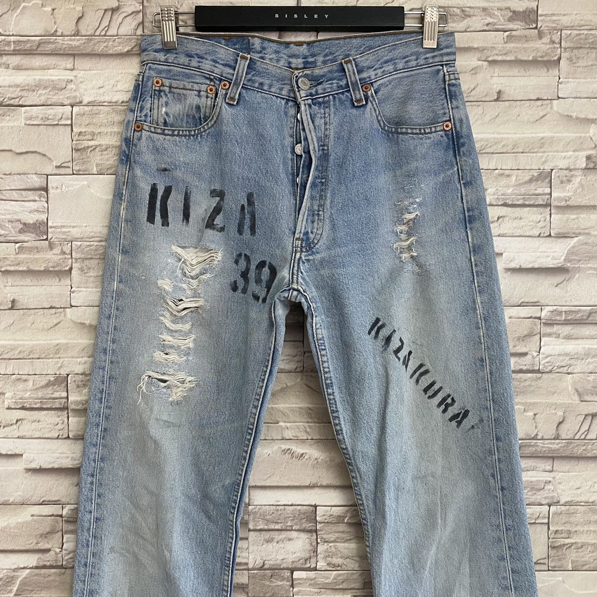 Levi's Vintage Levis 501 Distressed Jeans Light Wash 30x33 Size US 30 / EU 46 - 3 Thumbnail