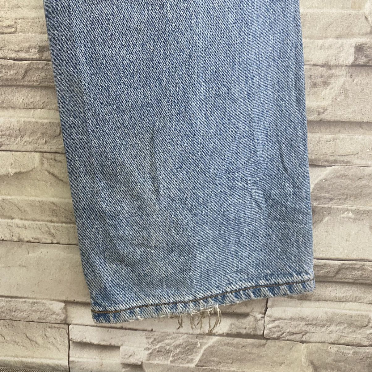 Levi's Vintage Levis 501 Distressed Jeans Light Wash 30x33 Size US 30 / EU 46 - 13 Thumbnail