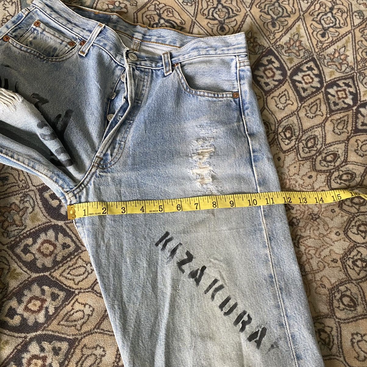 Levi's Vintage Levis 501 Distressed Jeans Light Wash 30x33 Size US 30 / EU 46 - 22 Thumbnail